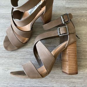 Steve Madden sundance heel, brown nubuck, sz 6.5